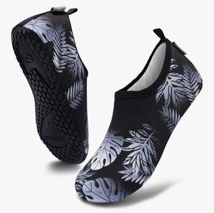 NEW WATER SPORTS AQUA YOGA UNISEX SHOES SIZE: MEN 9.5-10.5/WOMAN 11-12W (42-43)